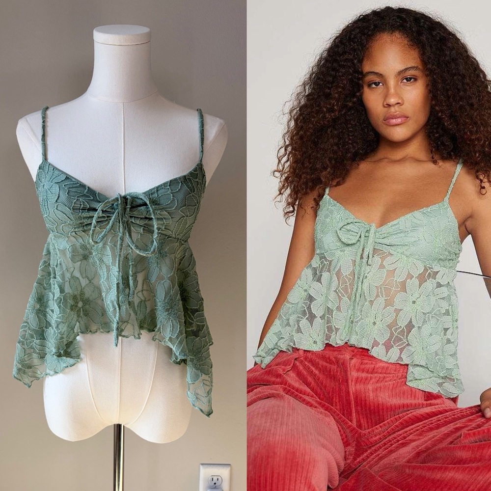 Urban Outfitters Kimchi Blue Kerry Lace Babydoll Cami